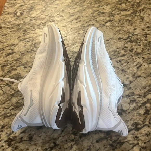 Men’s HOKA Clifton 9 Sz 9.5 D New - Picture 5 of 9